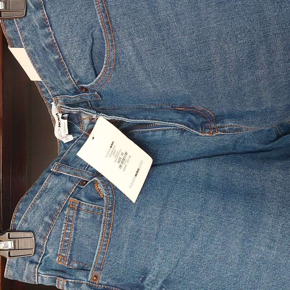 New with Tag Men's Fashionnova Jeans